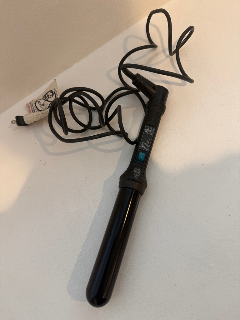 Black Ceramic Curling Wand  Professional Hair Styling Tool